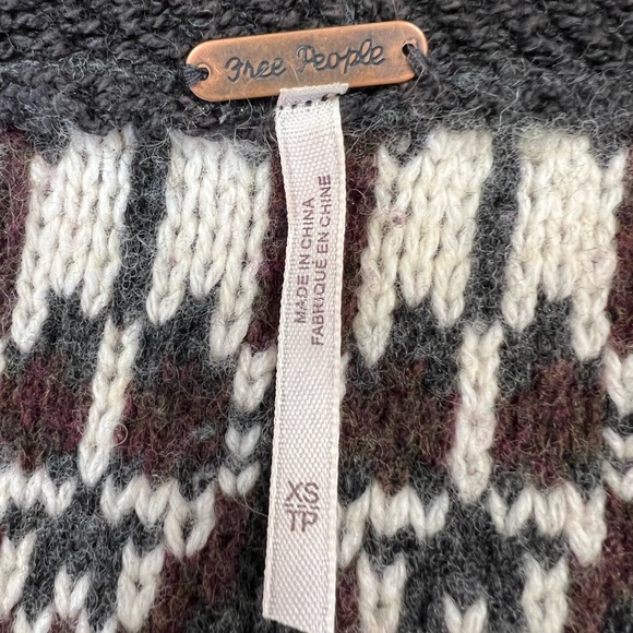 Free People Hooded Seeater - Picture 8 of 10